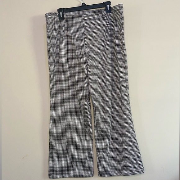 Wild Fable Black & White Plaid Pants in a Juniors XXL - Picture 2 of 4